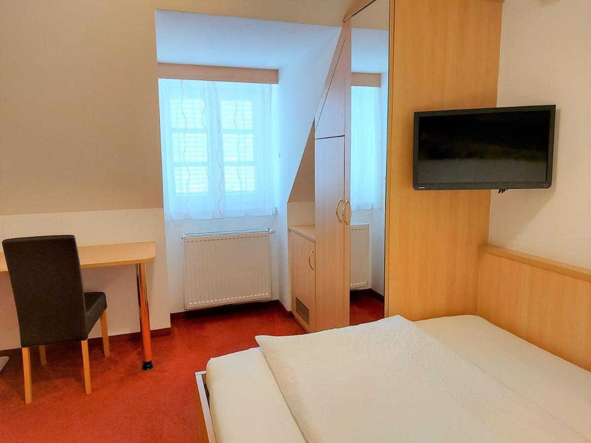 Gaestehaus Ferk - Fruehstueckspension, Bed & Breakfast Bad Radkersburg Esterno foto
