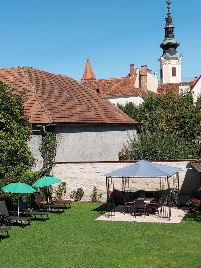 Gaestehaus Ferk - Fruehstueckspension, Bed & Breakfast Bad Radkersburg Esterno foto