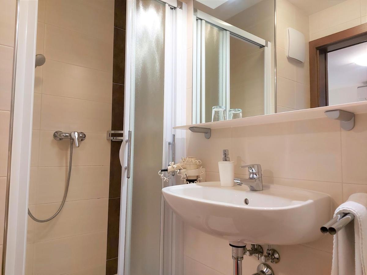 Gaestehaus Ferk - Fruehstueckspension, Bed & Breakfast Bad Radkersburg Esterno foto