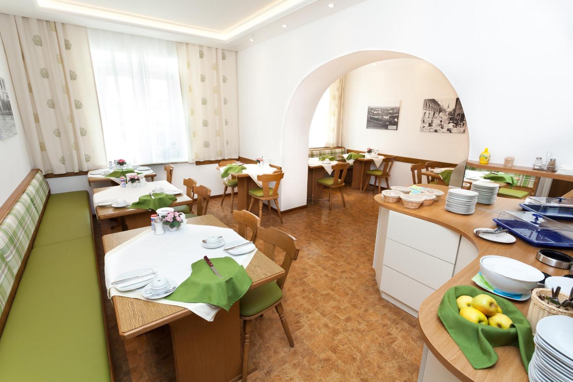 Gaestehaus Ferk - Fruehstueckspension, Bed & Breakfast Bad Radkersburg Esterno foto