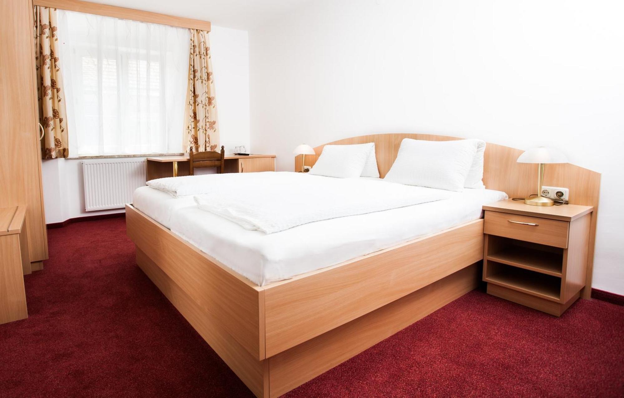 Gaestehaus Ferk - Fruehstueckspension, Bed & Breakfast Bad Radkersburg Esterno foto