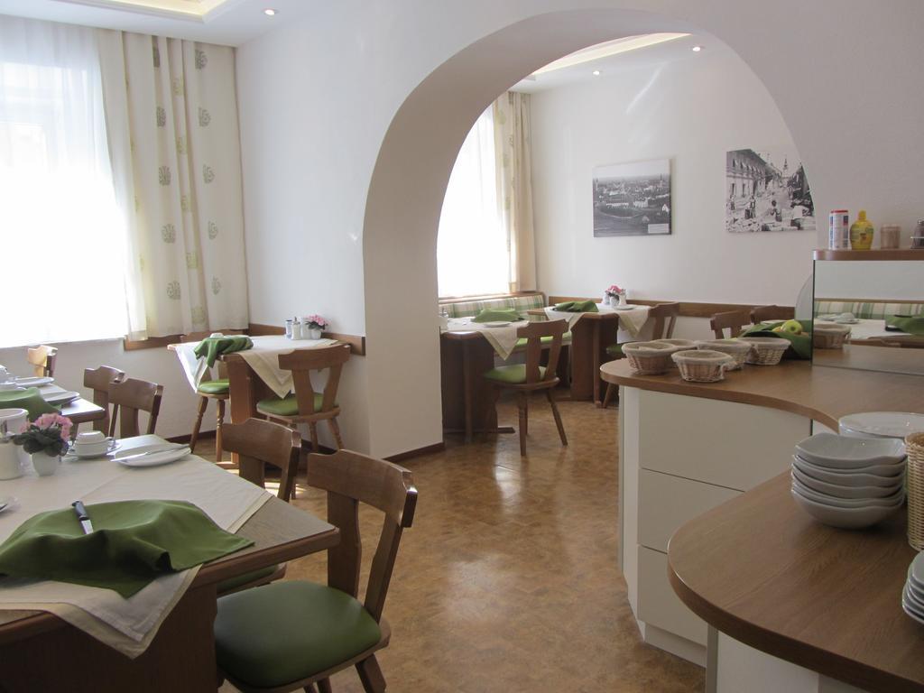 Gaestehaus Ferk - Fruehstueckspension, Bed & Breakfast Bad Radkersburg Esterno foto